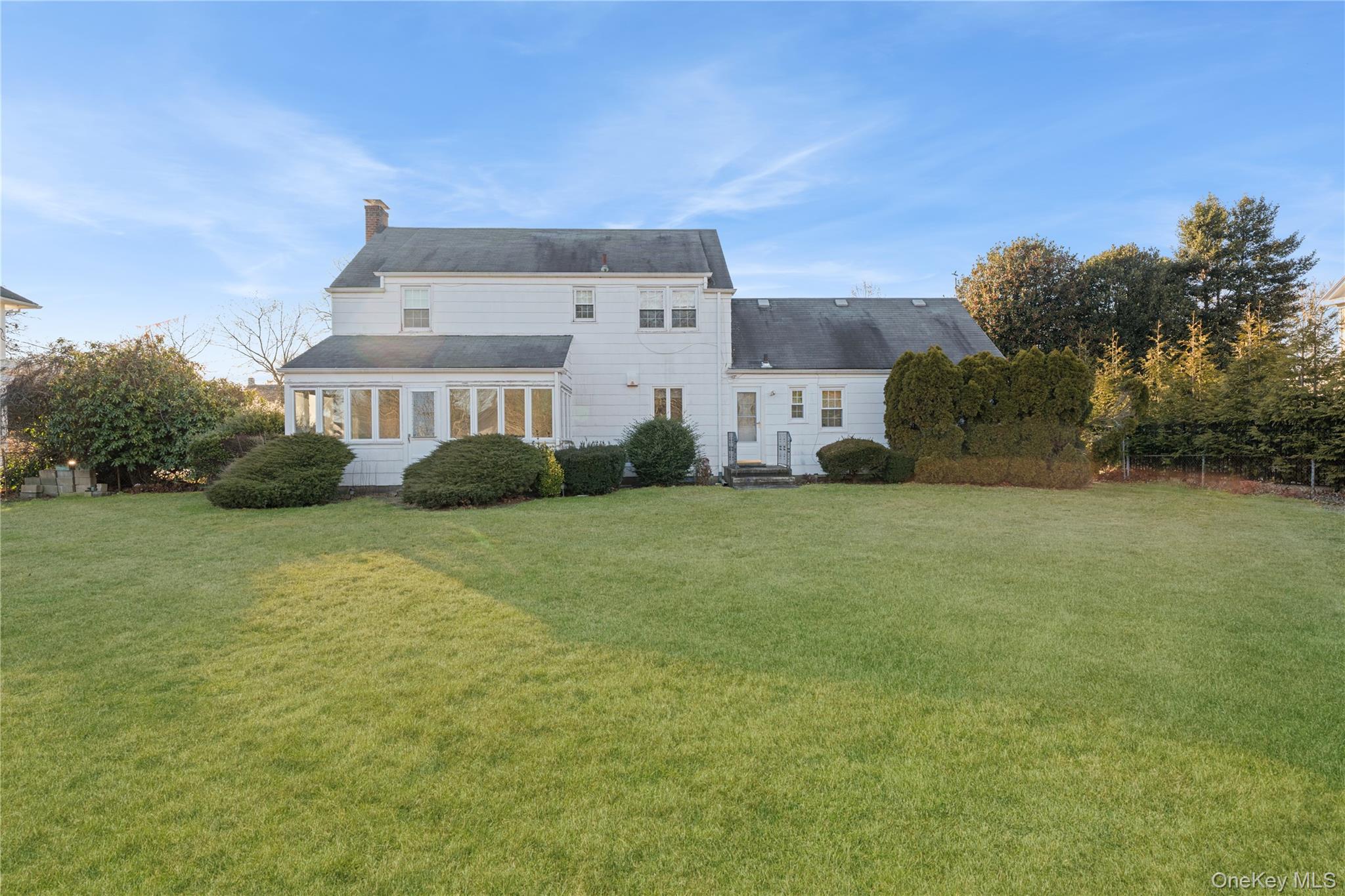 #10 photo, 239 Greene Avenue, सफ़ोक काउंटी Sayville , NY 11782