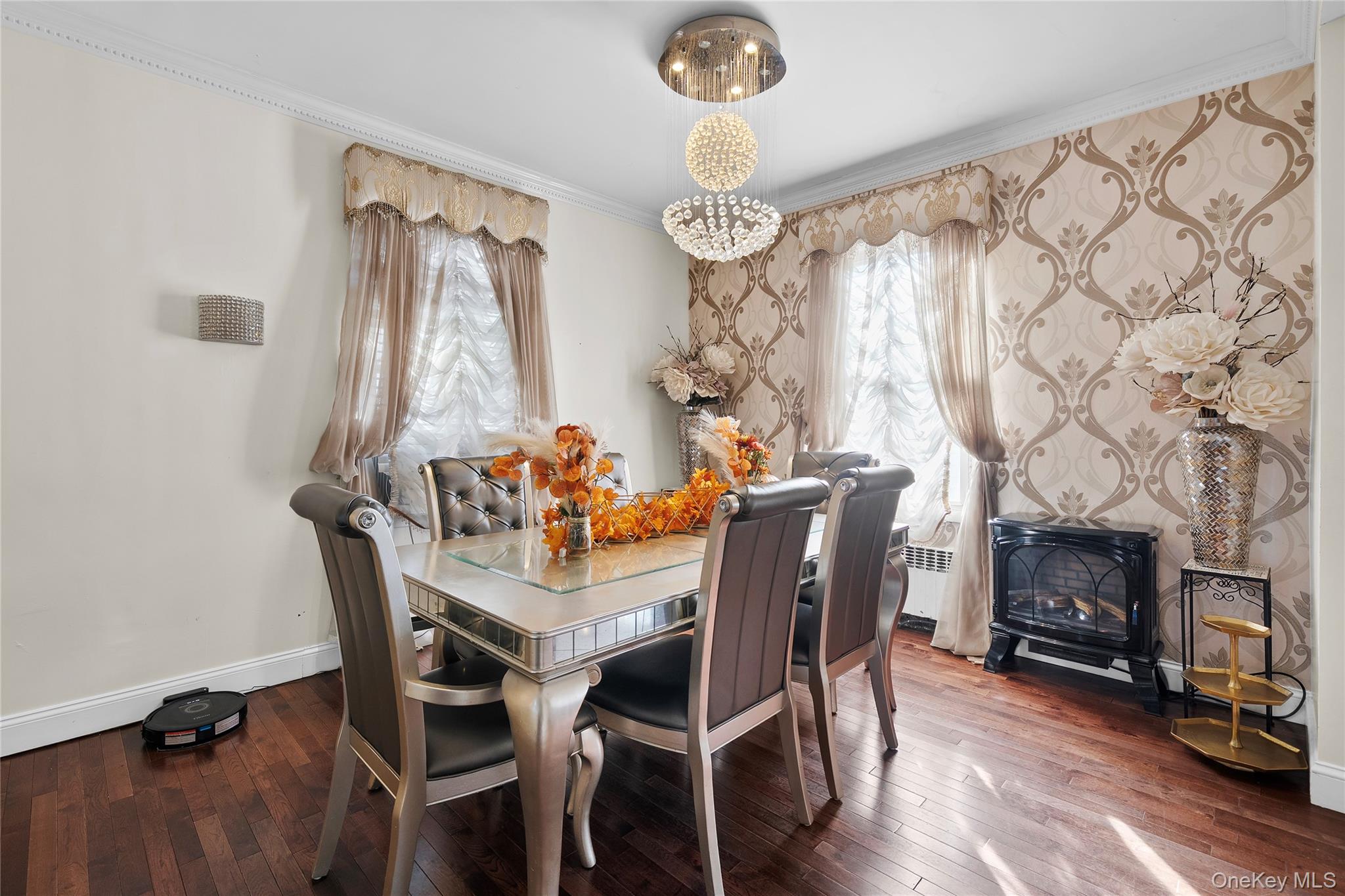 #17 photo, 70 Park Avenue, Bay Shore , NY 11706