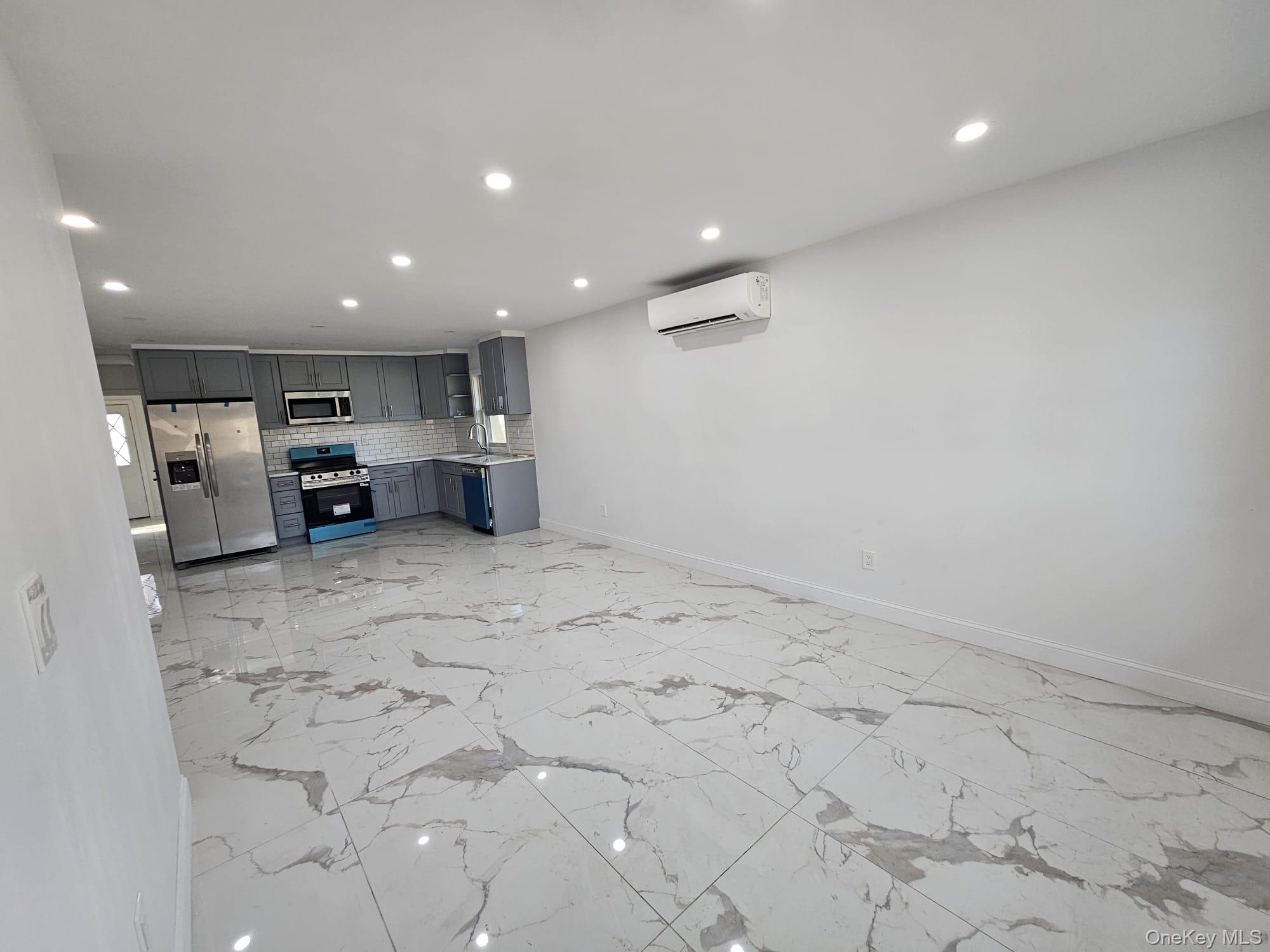 #10 photo, 52 Crystal Beach Boulevard, 东长岛 Moriches , NY 11955