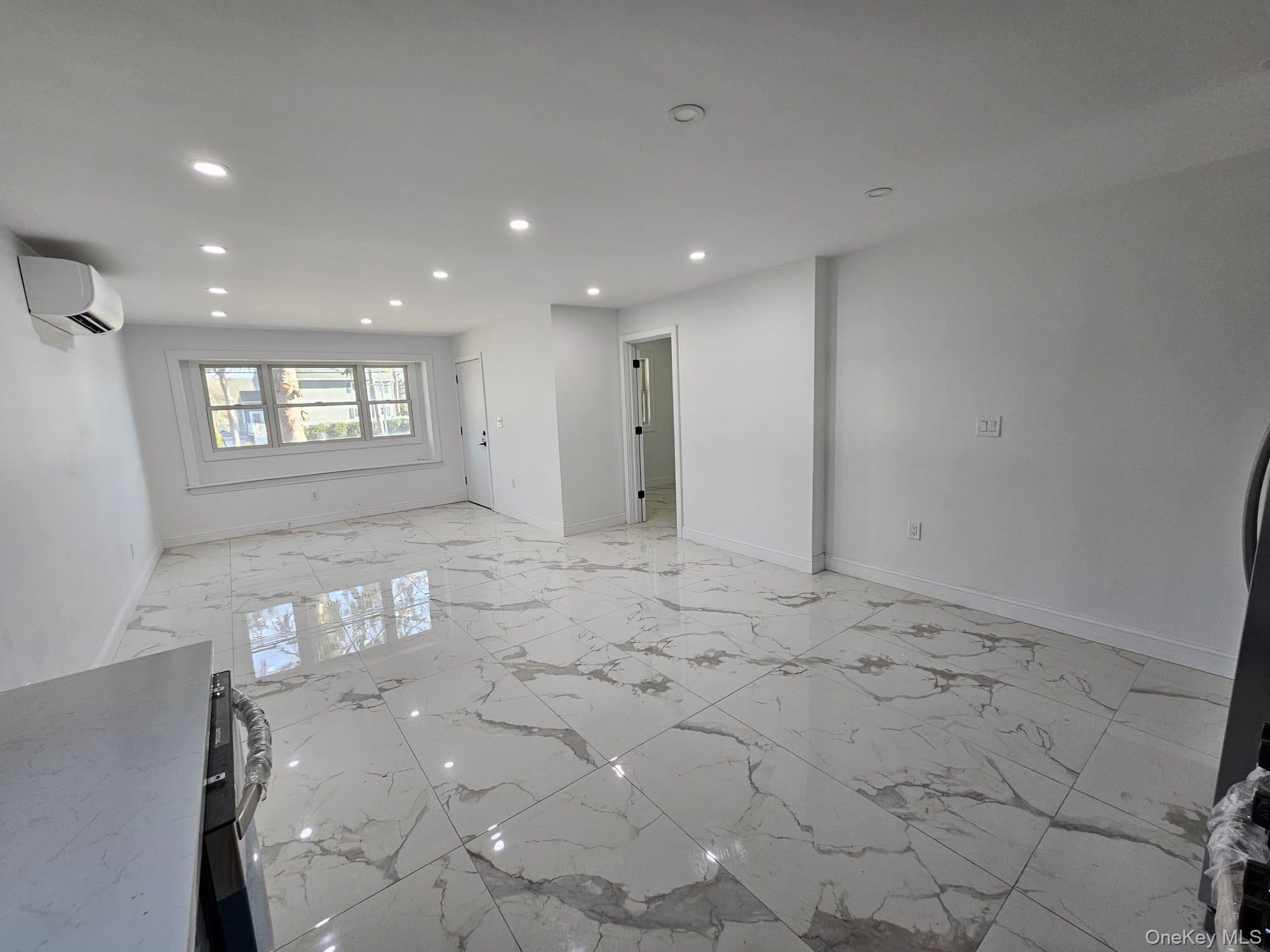 #12 photo, 52 Crystal Beach Boulevard, 东长岛 Moriches , NY 11955