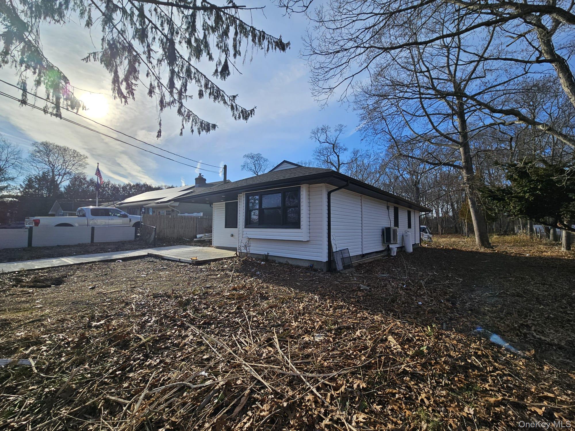 #5 photo, 52 Crystal Beach Boulevard, 东长岛 Moriches , NY 11955