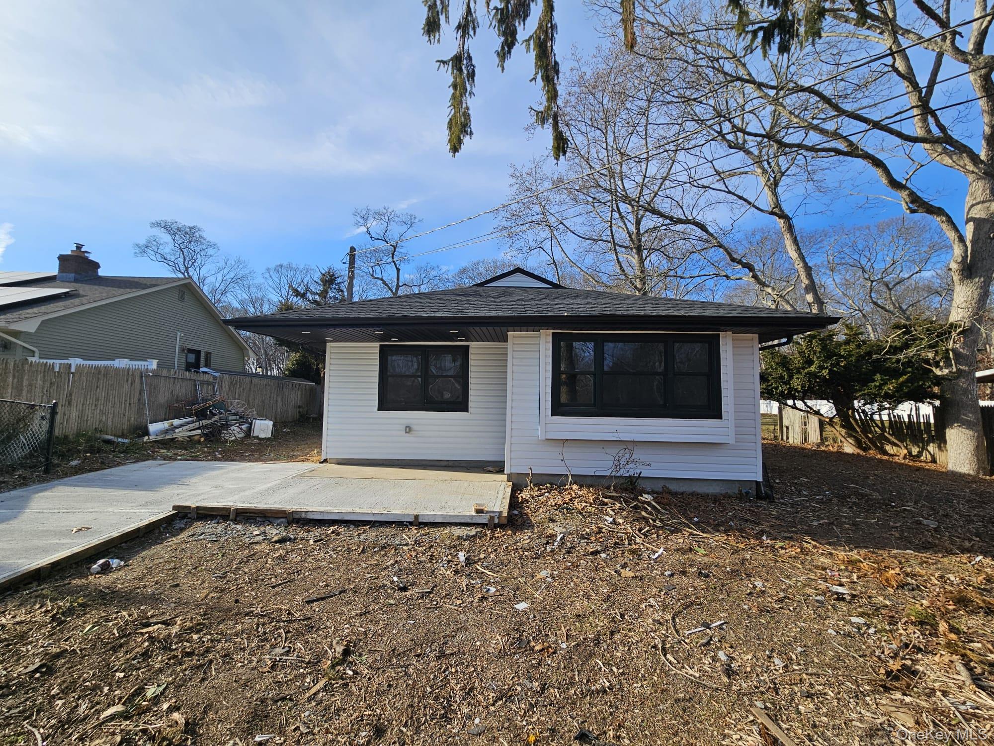 #6 photo, 52 Crystal Beach Boulevard, 东长岛 Moriches , NY 11955