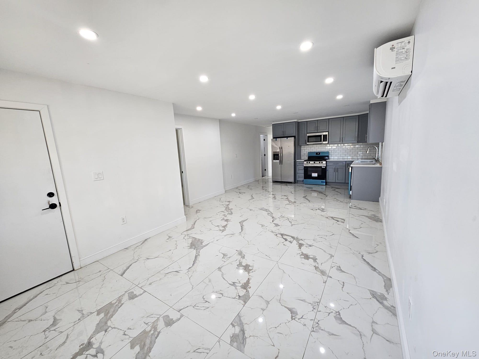 #9 photo, 52 Crystal Beach Boulevard, 东长岛 Moriches , NY 11955