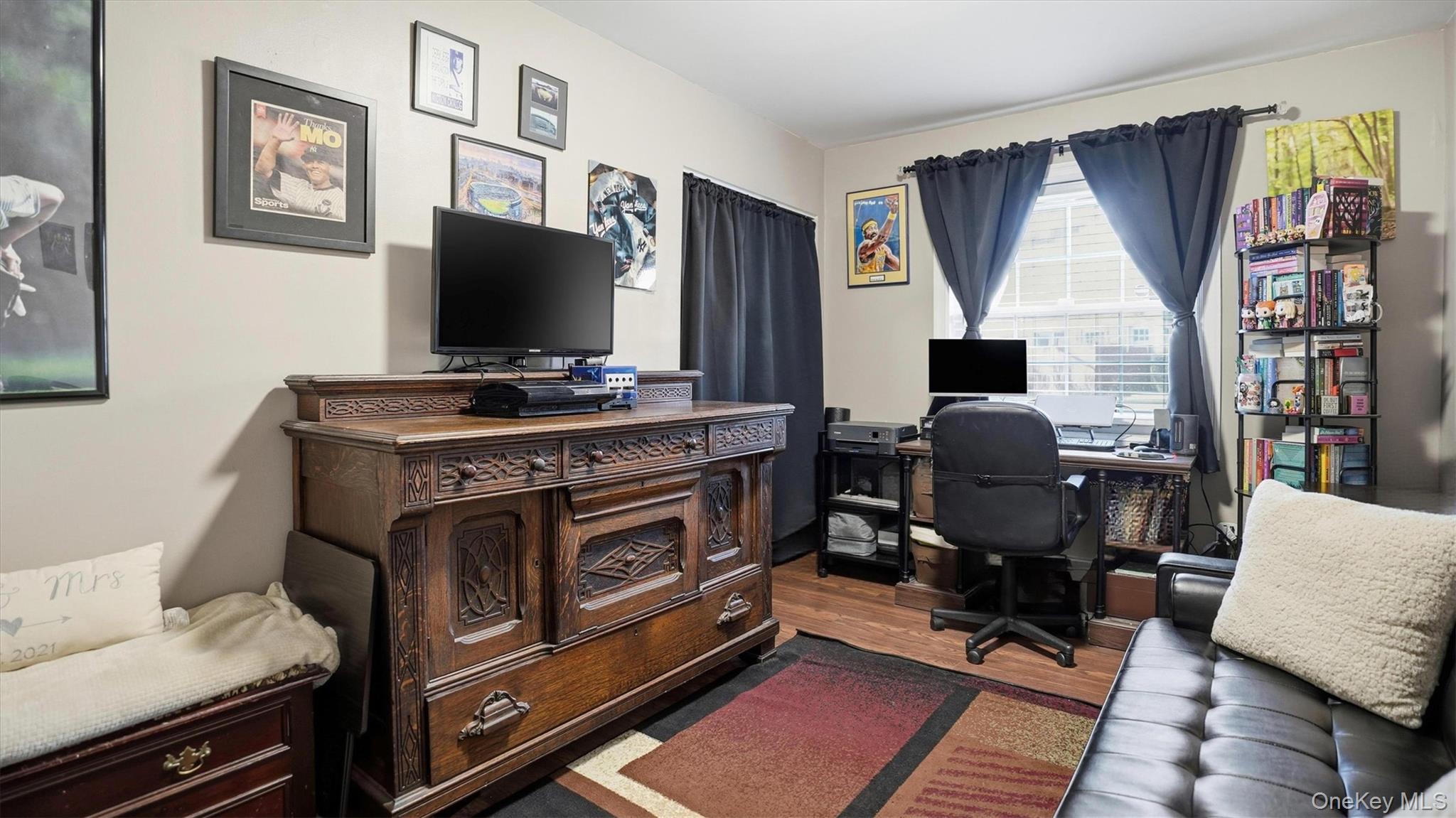 #13 photo, 460 Old Town Road, सफ़ोक काउंटी Port Jefferson Station , NY 11766