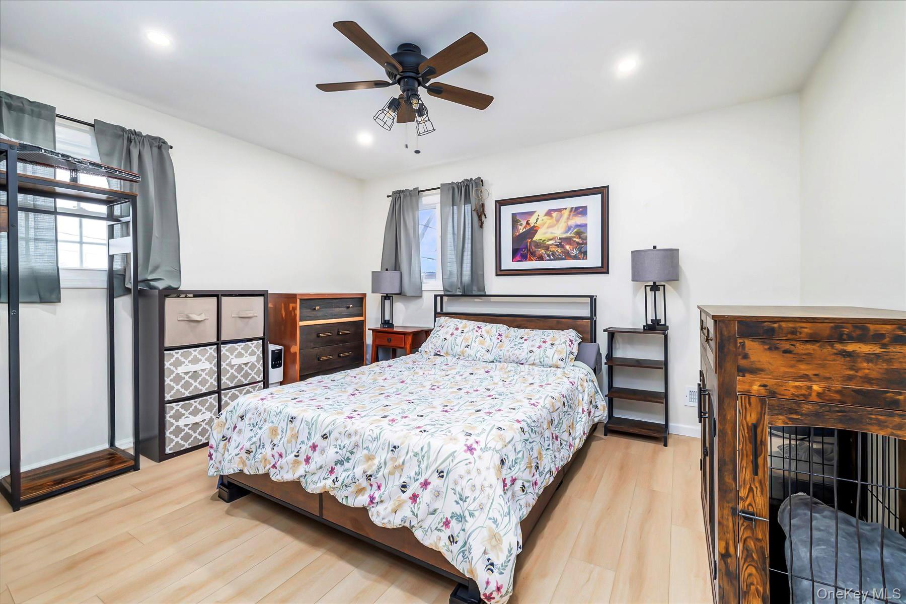 #10 photo, 312 W 20th Street, सफ़ोक काउंटी Deer Park , NY 11729