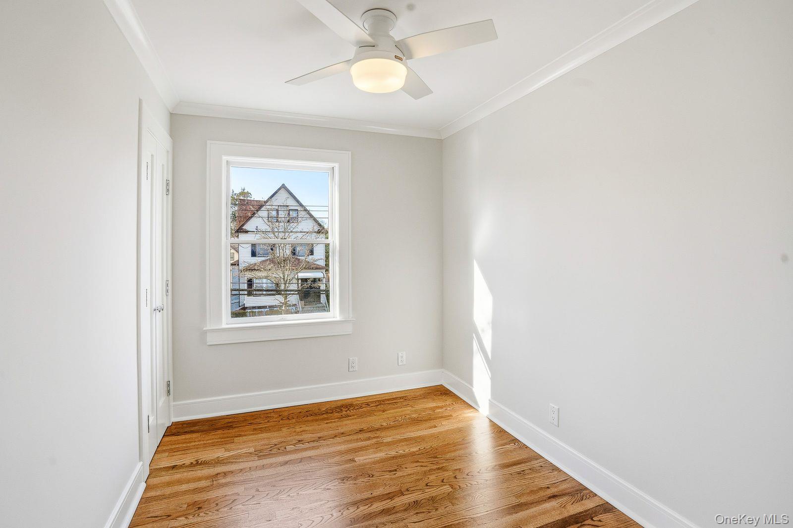 #12 photo, 71 Henry Avenue, 뉴욕주 Harrison , NY 10528