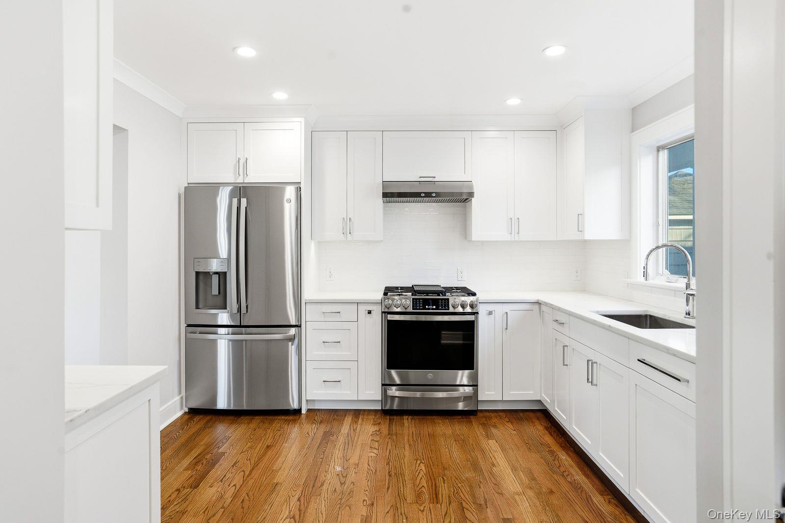 #3 photo, 71 Henry Avenue, 뉴욕주 Harrison , NY 10528