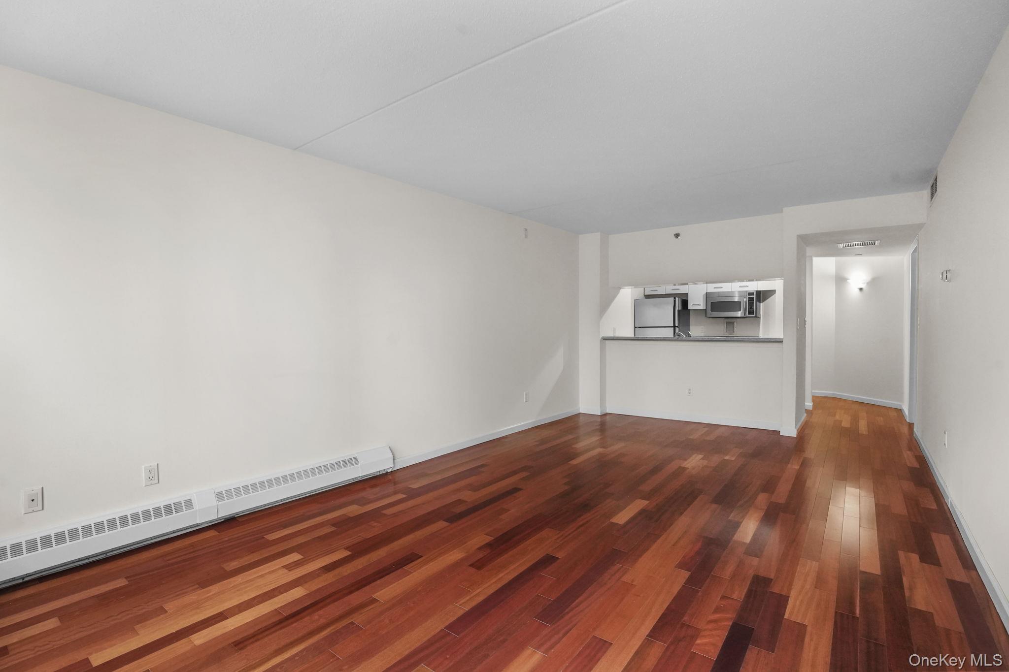 #4 photo, 4 Martine Avenue, White Plains , NY 10606