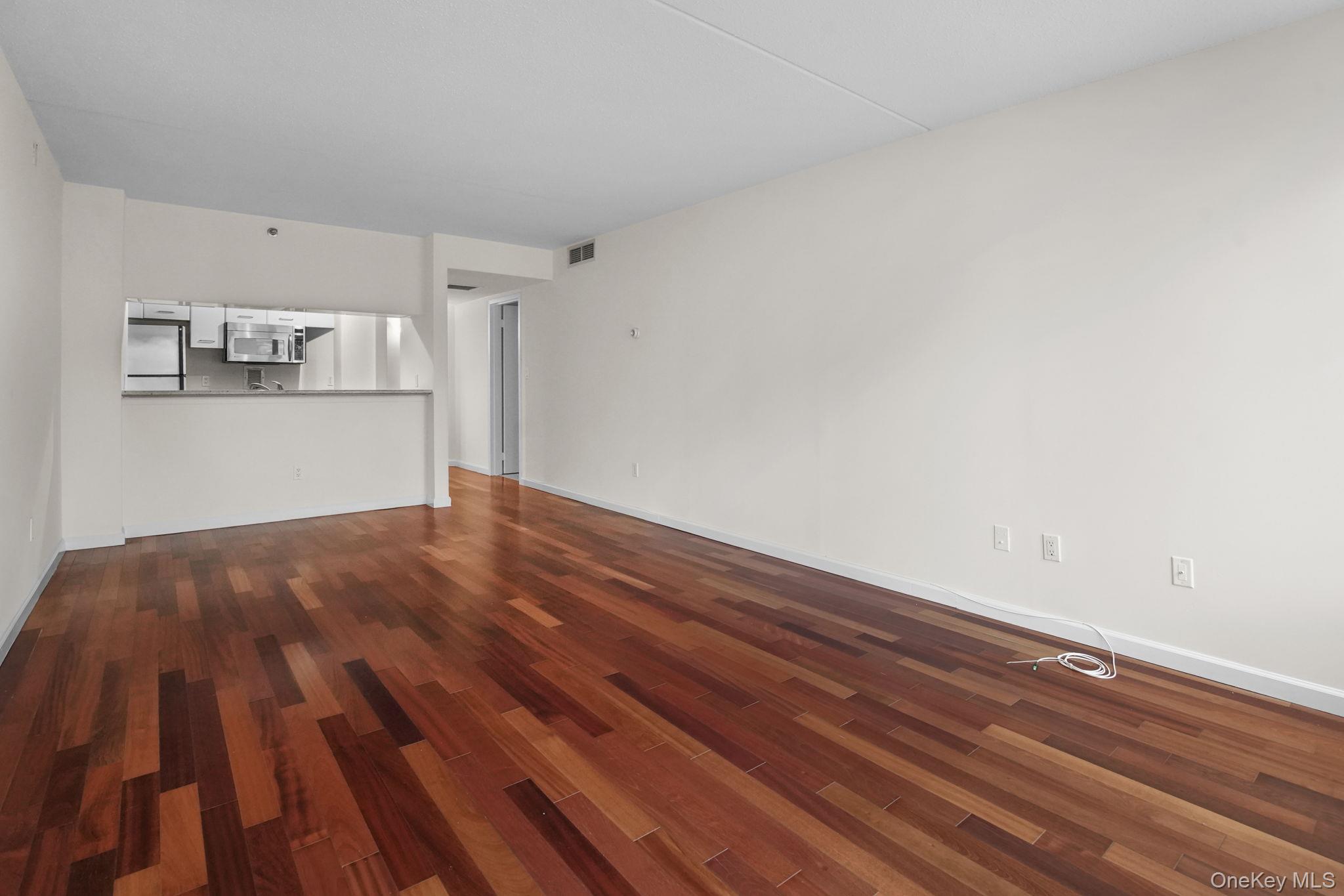 #5 photo, 4 Martine Avenue, White Plains , NY 10606