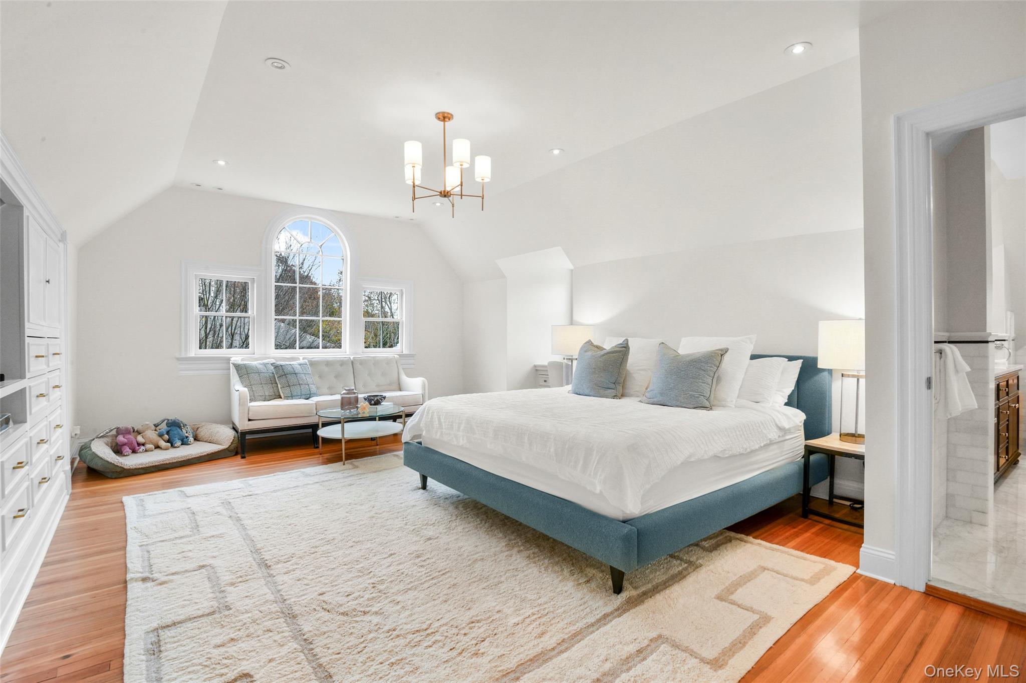 #19 photo, 203 Corlies Avenue, Pelham , NY 10803