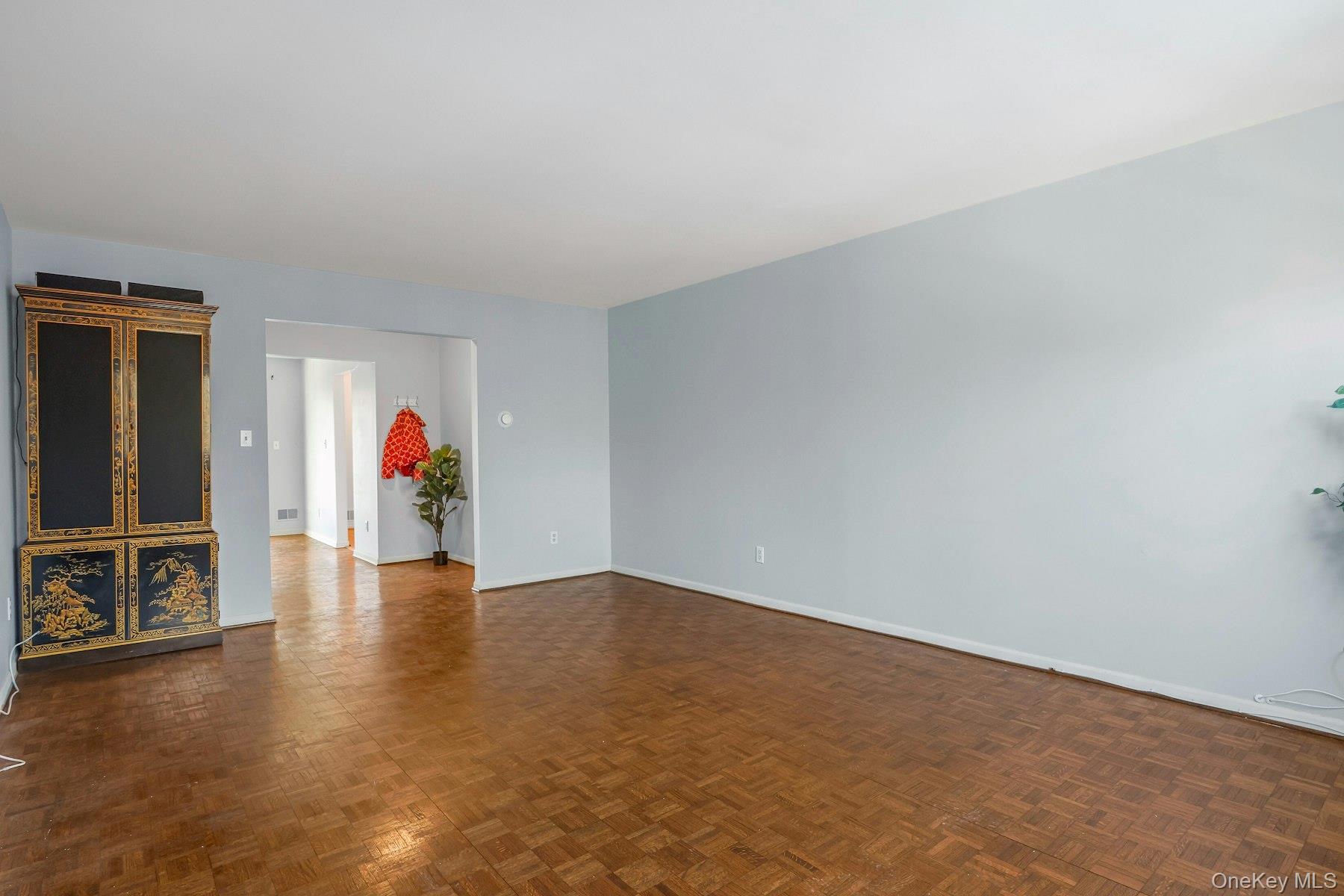 #15 photo, 102 Yorkshire Drive, Suffern , NY 10901