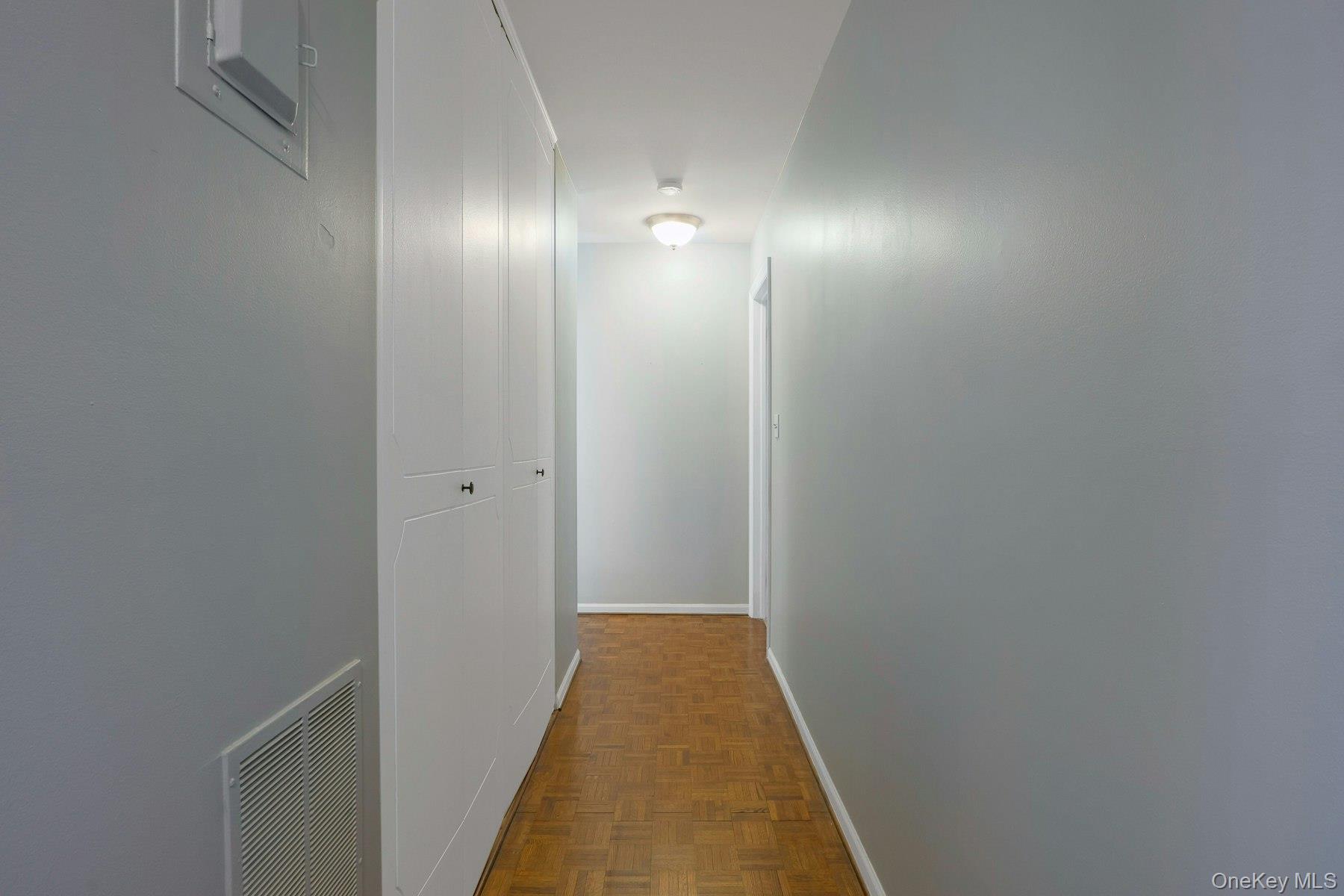 #18 photo, 102 Yorkshire Drive, Suffern , NY 10901