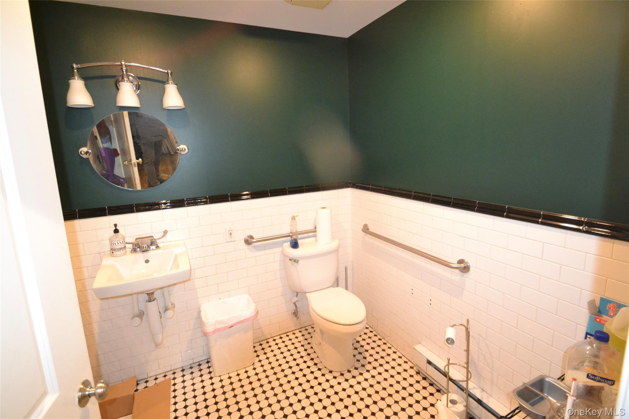 #6 photo, 7 S Broadway, Nyack , NY 10960