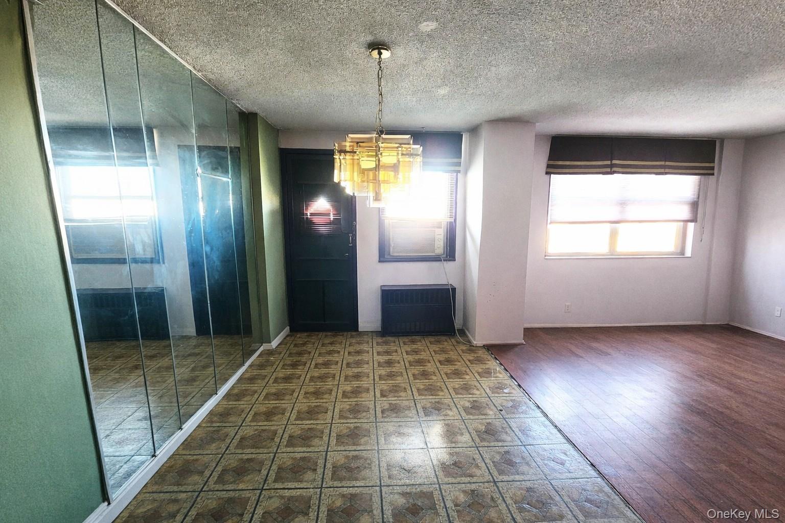 #6 photo, 1966 Newbold Avenue, 브롱크스 Bronx , NY 10472