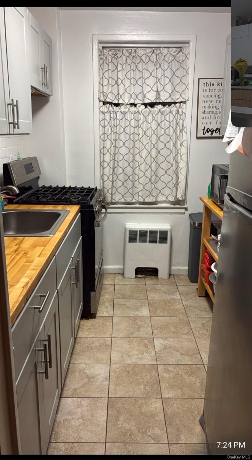 #1 photo, 41 Point Street, Yonkers , NY 10701