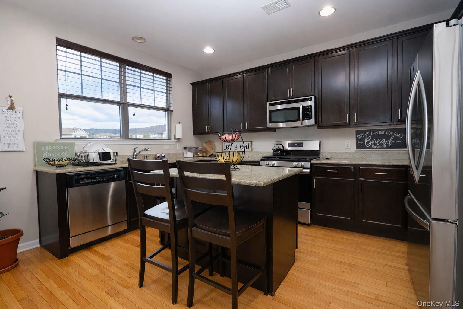 #11 photo, 1210 Hawthorn Way, New Windsor , NY 12553