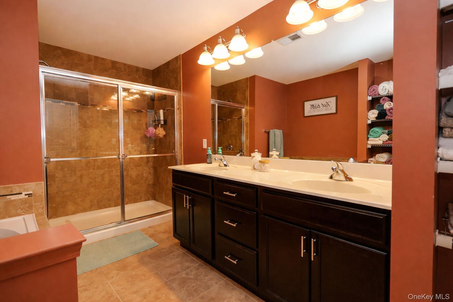 #19 photo, 1210 Hawthorn Way, New Windsor , NY 12553