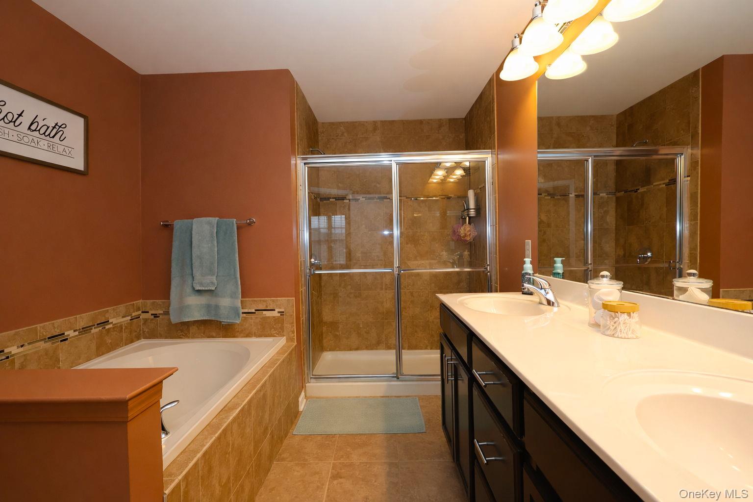 #20 photo, 1210 Hawthorn Way, New Windsor , NY 12553