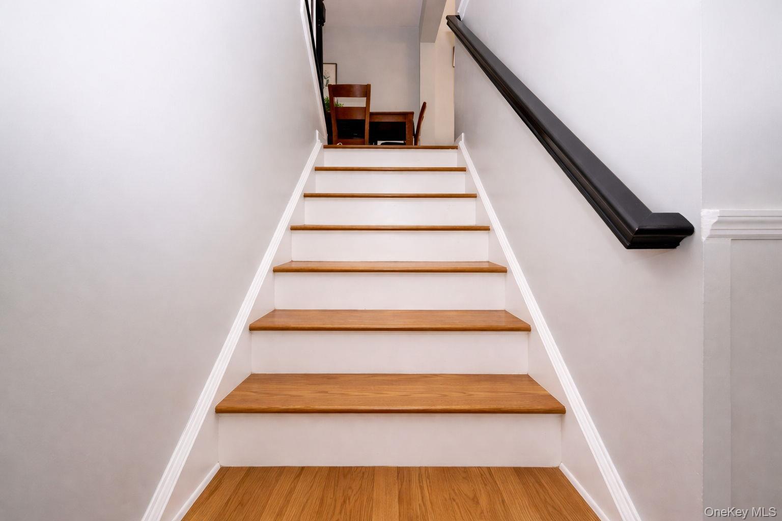 #4 photo, 1210 Hawthorn Way, New Windsor , NY 12553