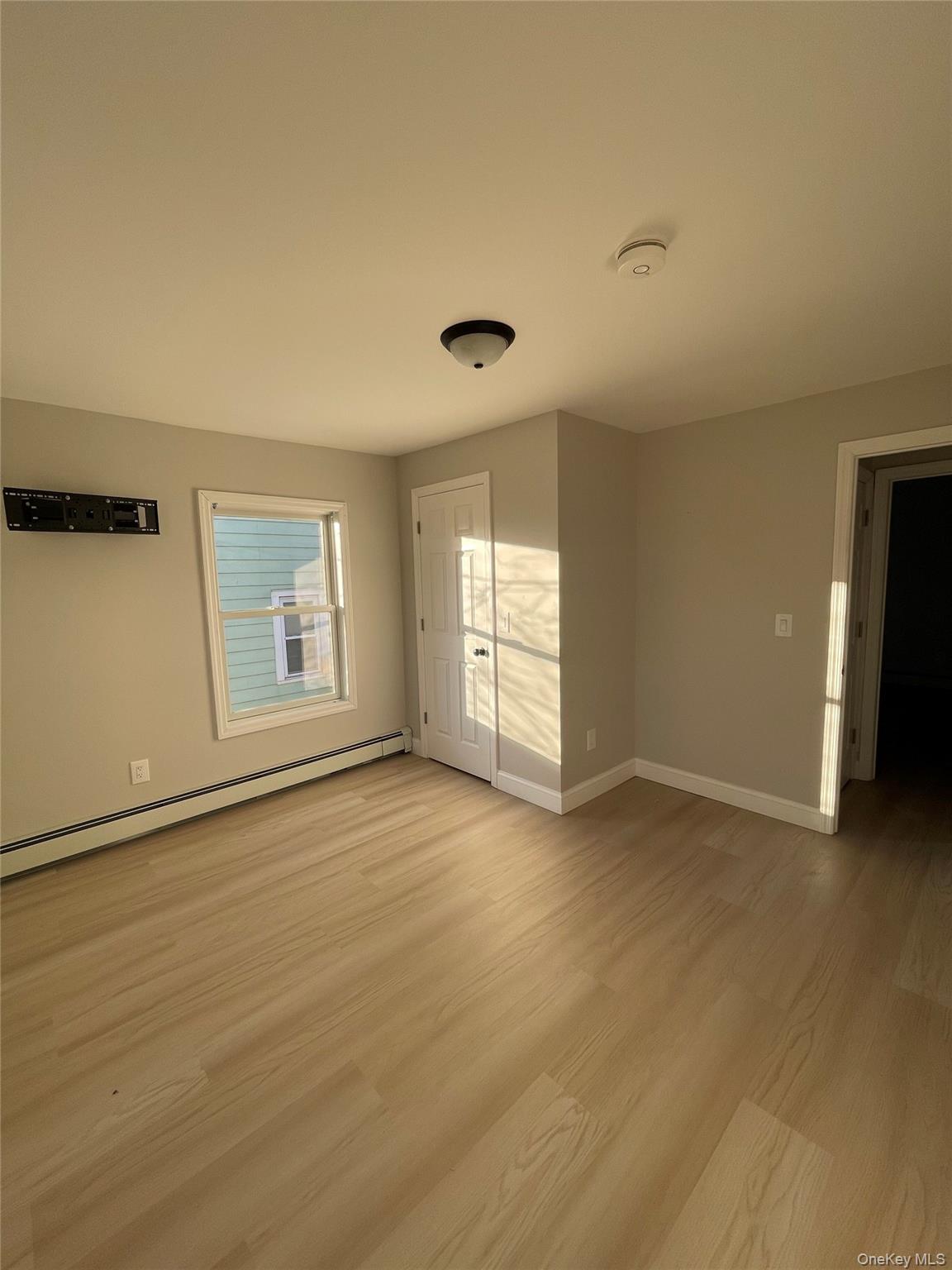 #3 photo, 14 Eastman Terrace, 뉴욕주 Poughkeepsie , NY 12601