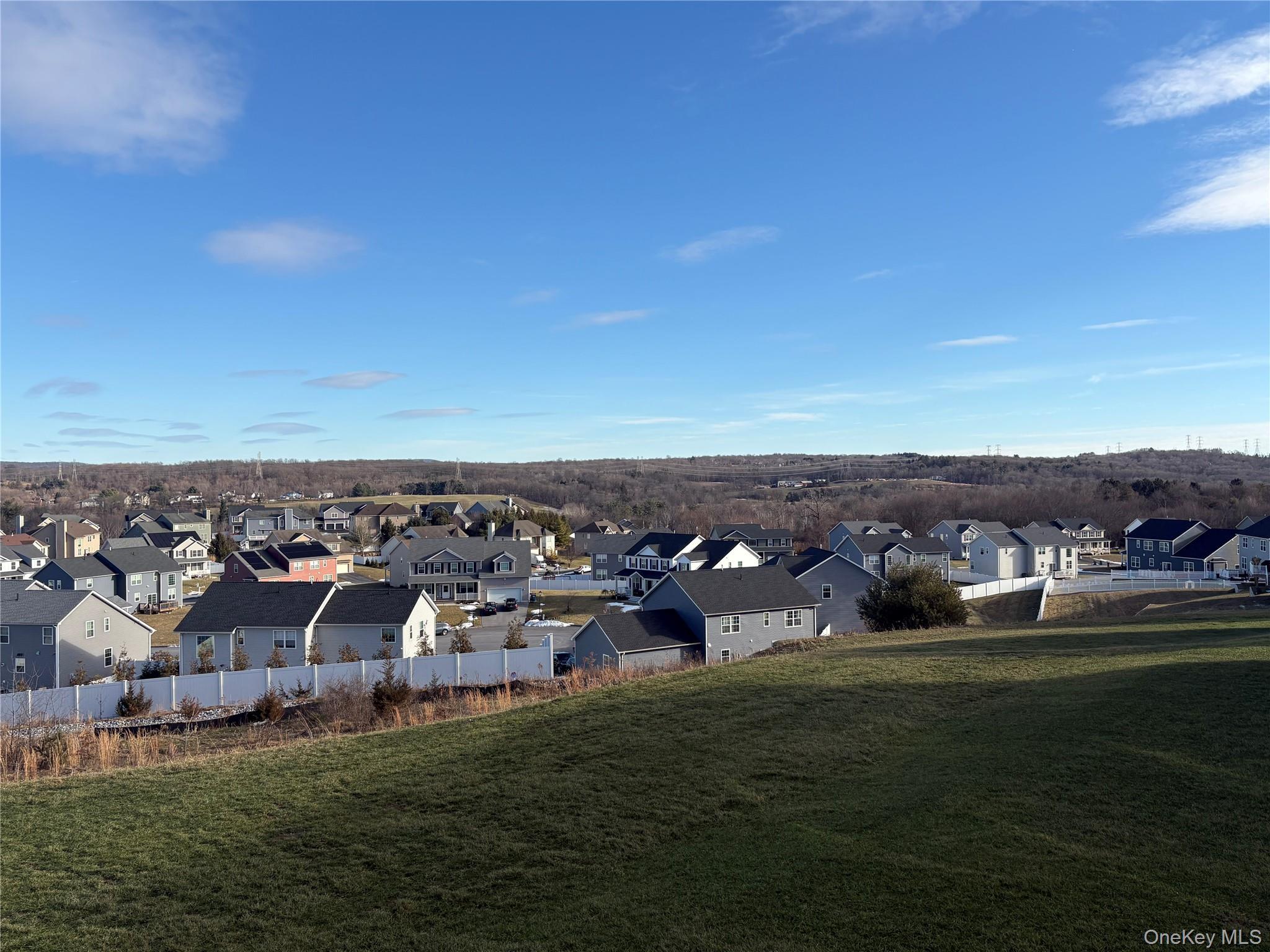 #4 photo, 34 Dartmouth Drive, Poughkeepsie , NY 12603