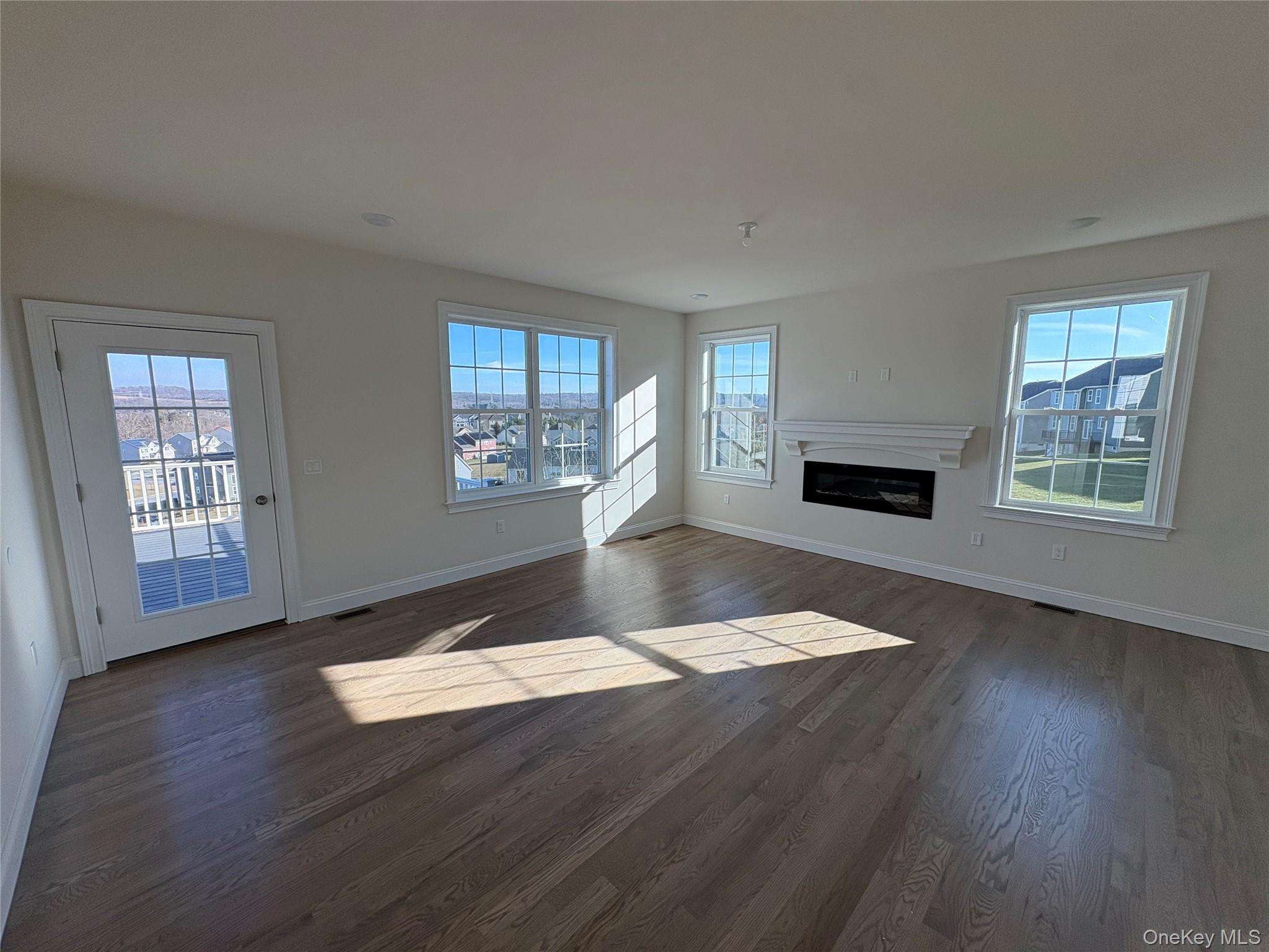 #7 photo, 34 Dartmouth Drive, Poughkeepsie , NY 12603