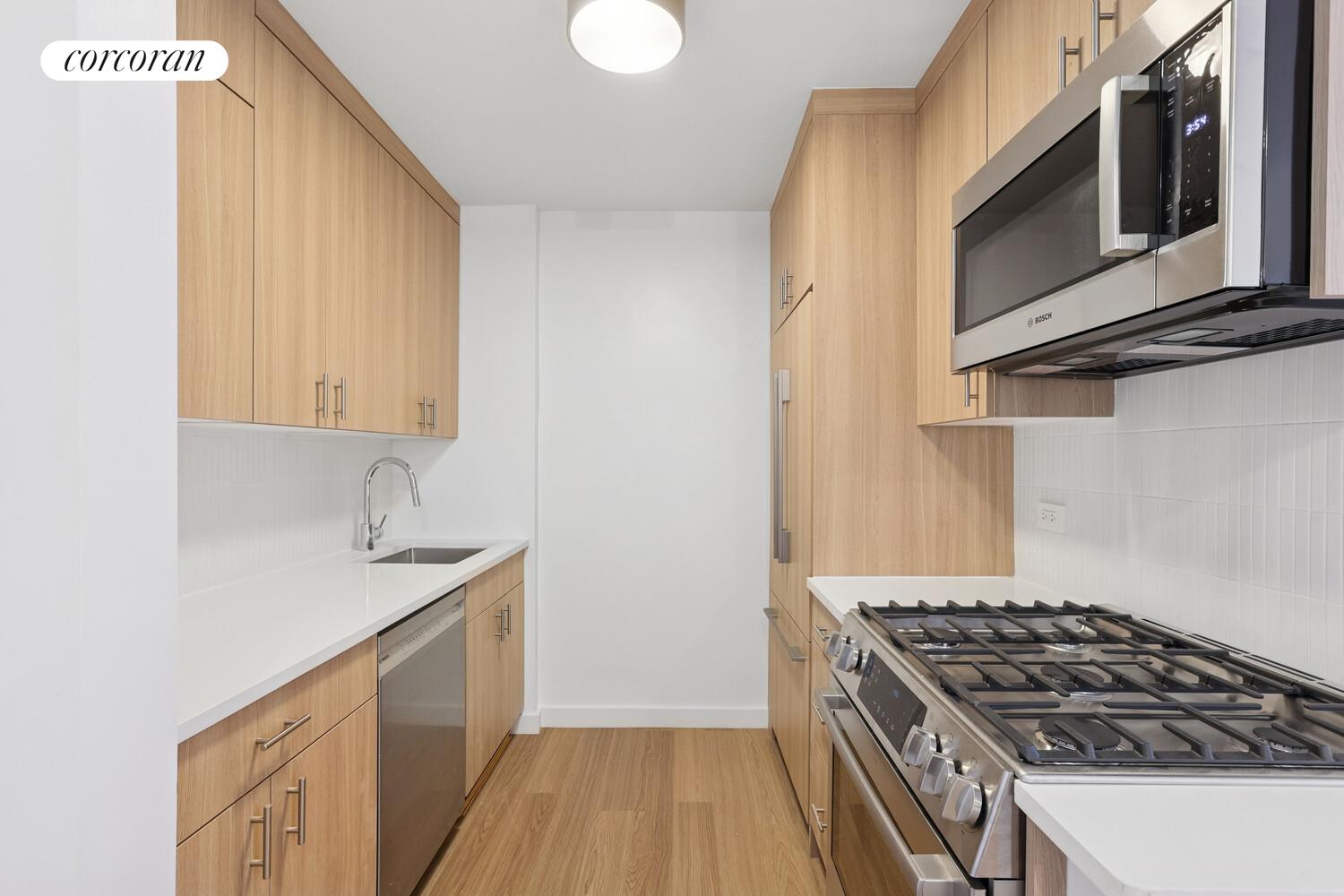 #6 photo, New York City, Yorkville , NY 10128