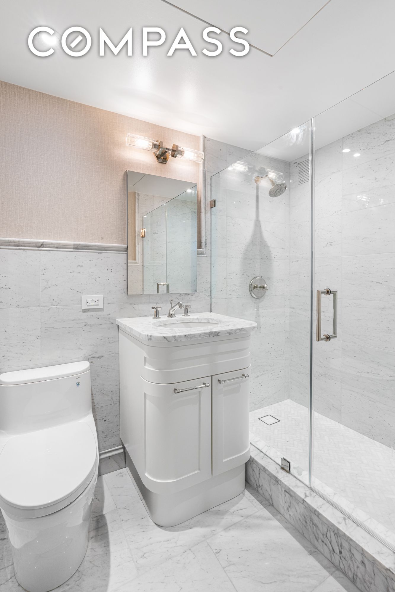 #11 photo, 200 E 66th Street, Lenox Hill , NY 10065