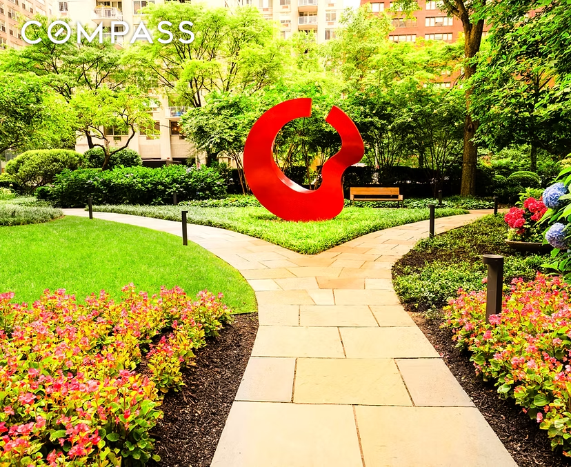 #13 photo, 200 E 66th Street, Lenox Hill , NY 10065