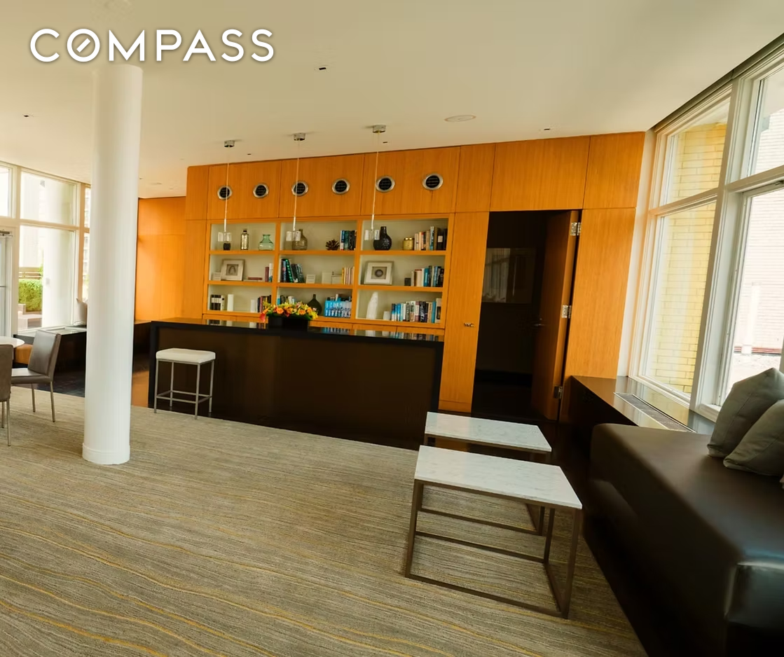 #14 photo, 200 E 66th Street, Lenox Hill , NY 10065