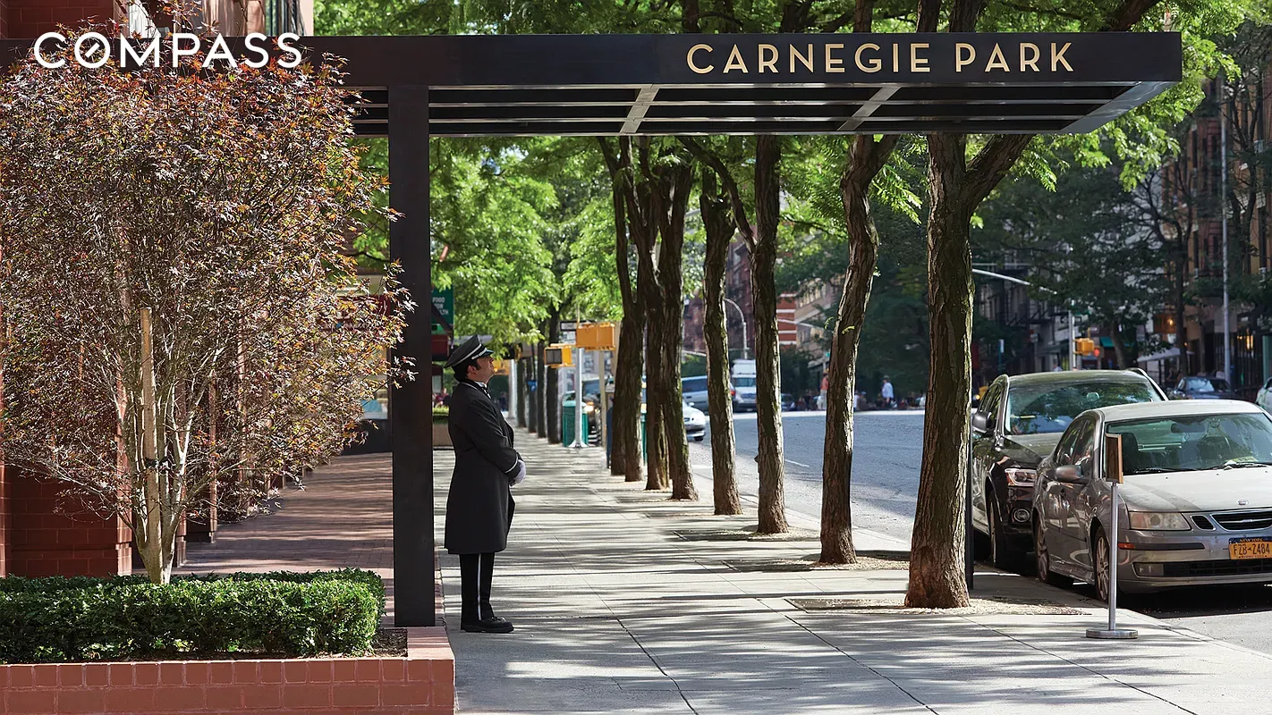 #20 photo, 200 E 94th Street, 맨해튼 Upper East Side , NY 10128