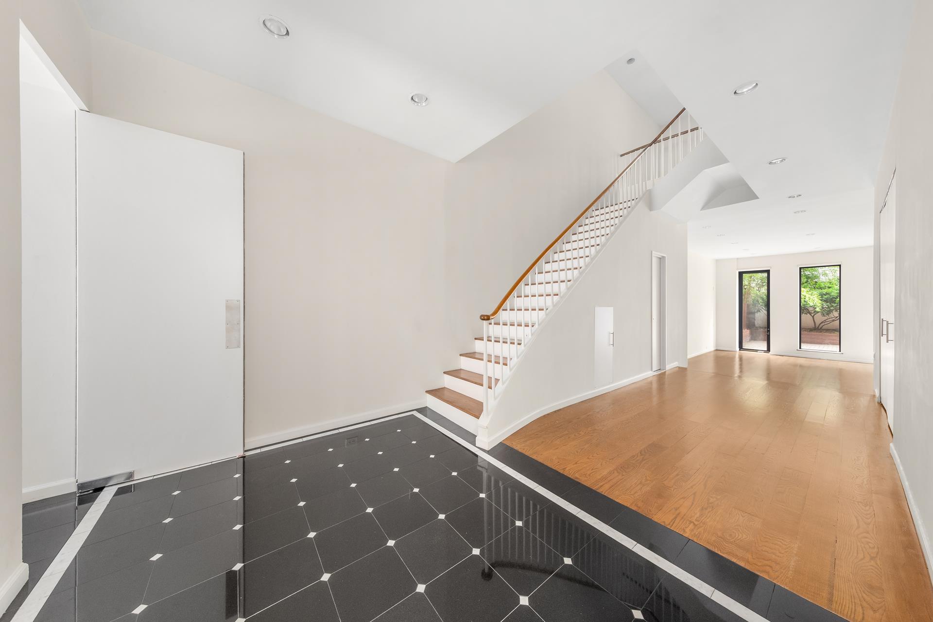 #1 photo, 232 E 67TH Street, Lenox Hill , NY 10065