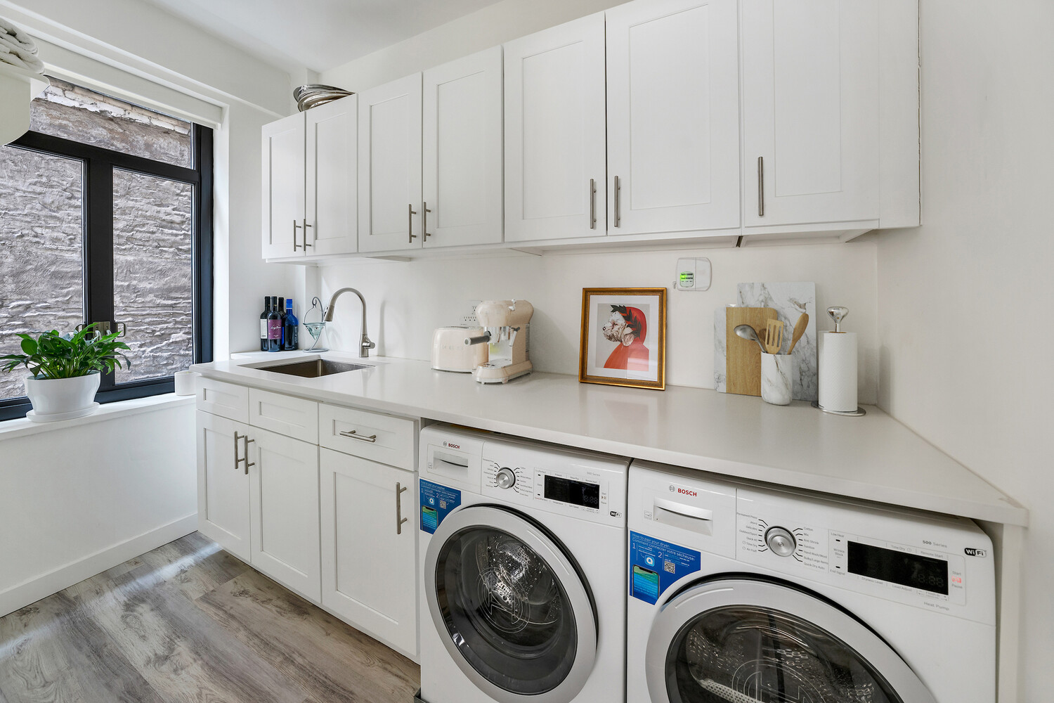 #12 photo, 25 W 54TH Street, Манхэттен ‖ Midtown , NY 10019