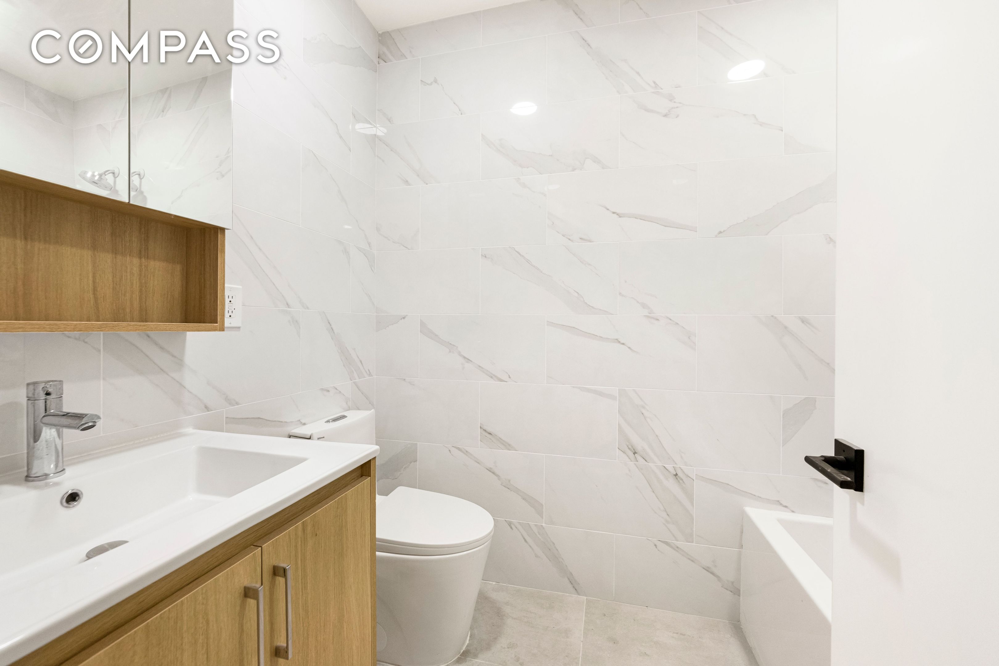 #8 photo, 3112 Emmons Avenue, Sheepshead Bay , NY 11235