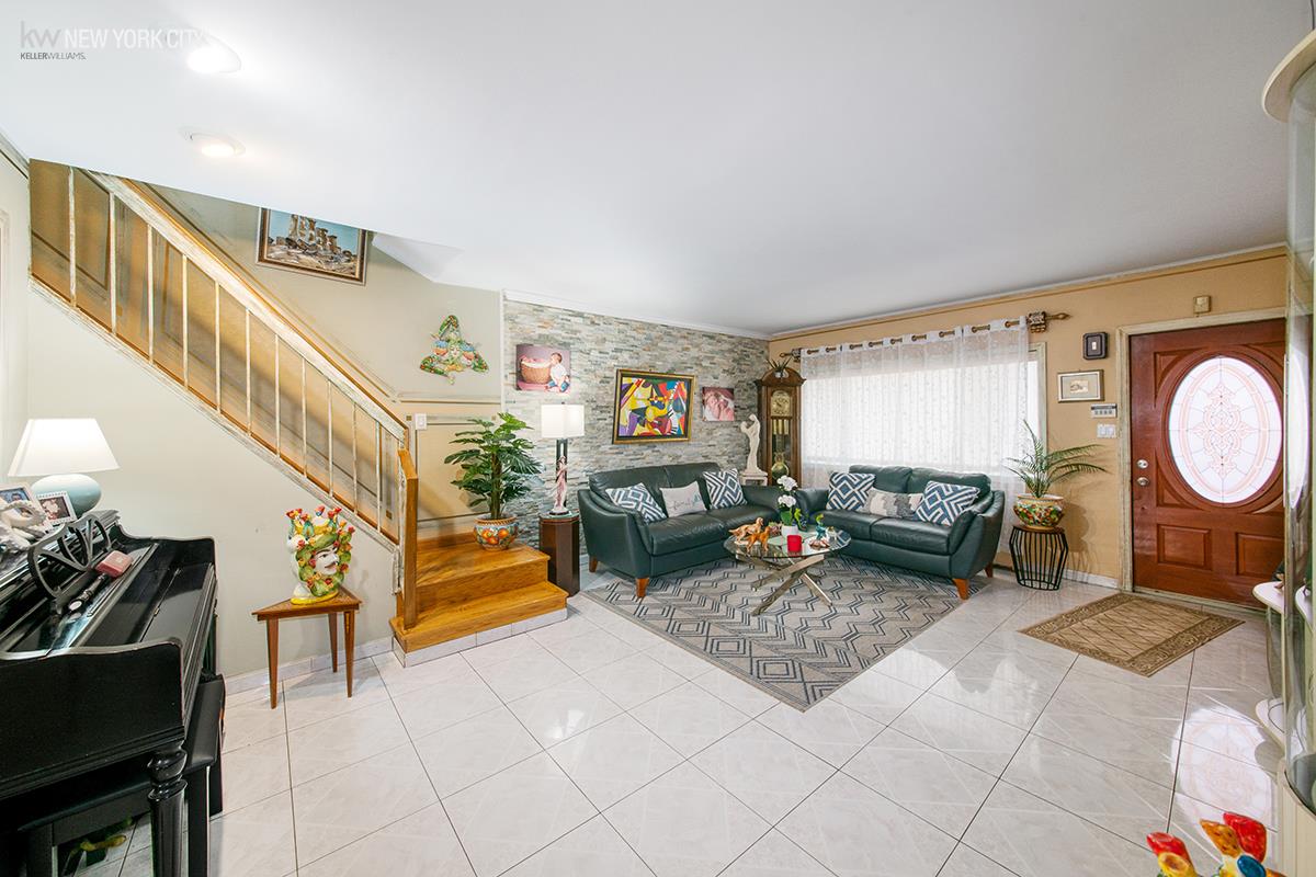 #3 photo, 2044 W 8th Street, Gravesend , NY 11223