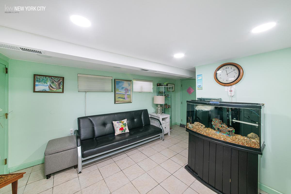 #7 photo, 2044 W 8th Street, Gravesend , NY 11223