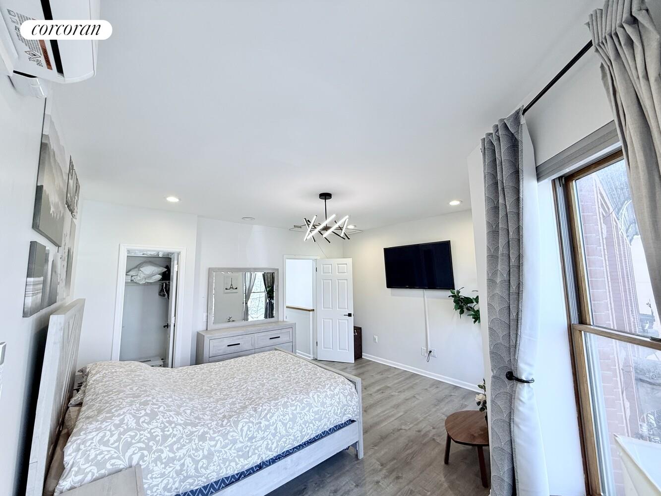 #14 photo, Brooklyn, ब्रुकलीन Stuyvesant Heights , NY 11233