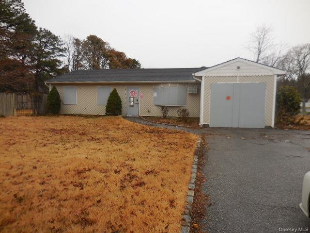 #1 photo, 2 Hollow Street, Bellport , NY 11713