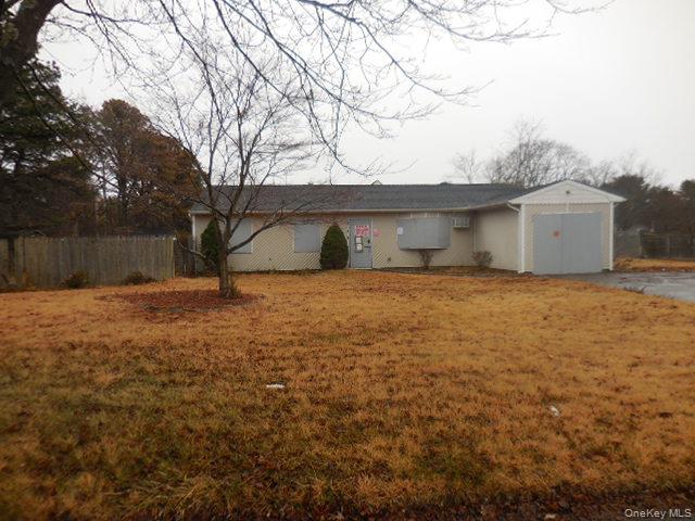 #8 photo, 2 Hollow Street, Bellport , NY 11713