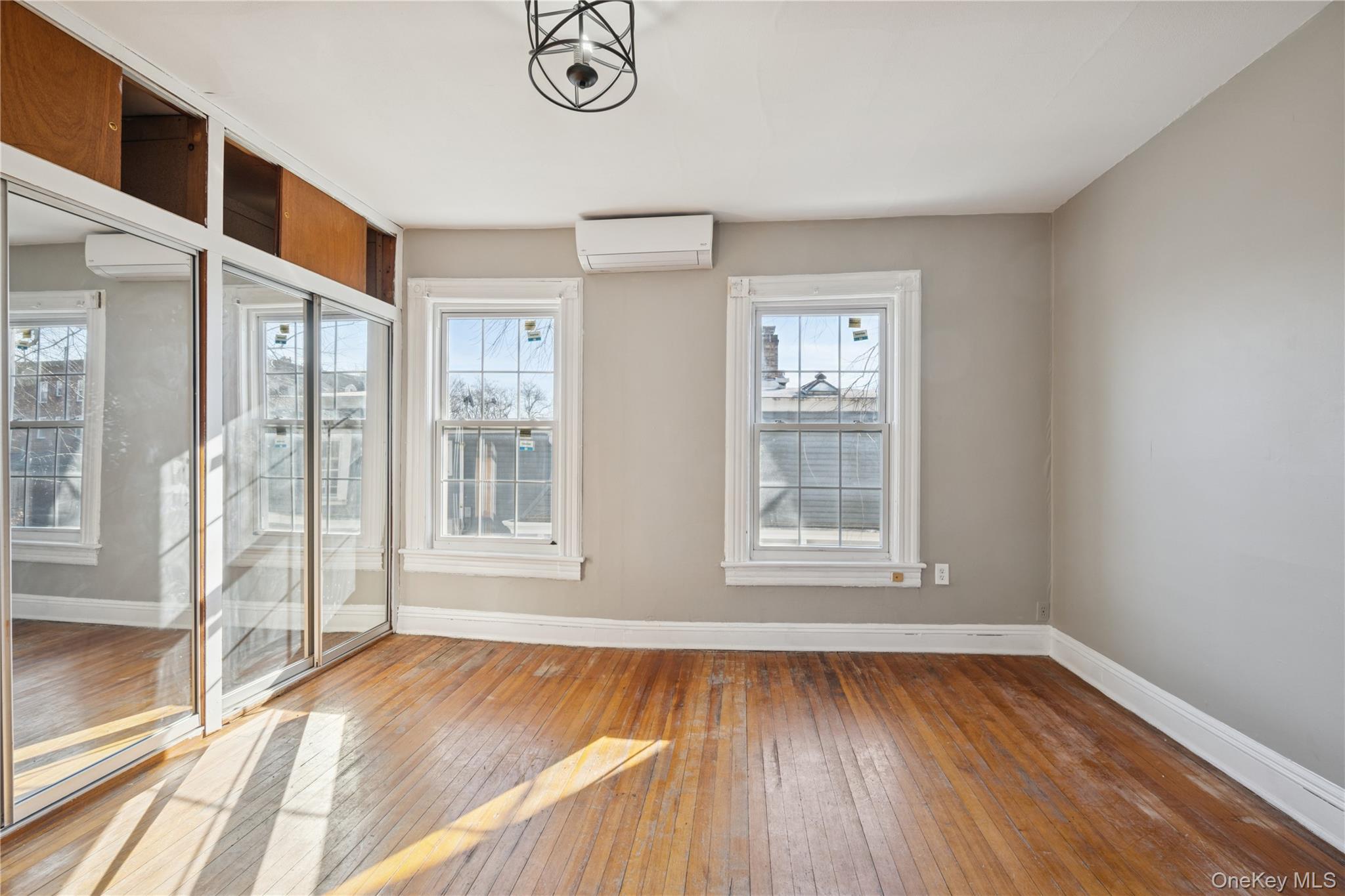 #17 photo, 84-21 120 Street, कुईंस Richmond Hill , NY 11418