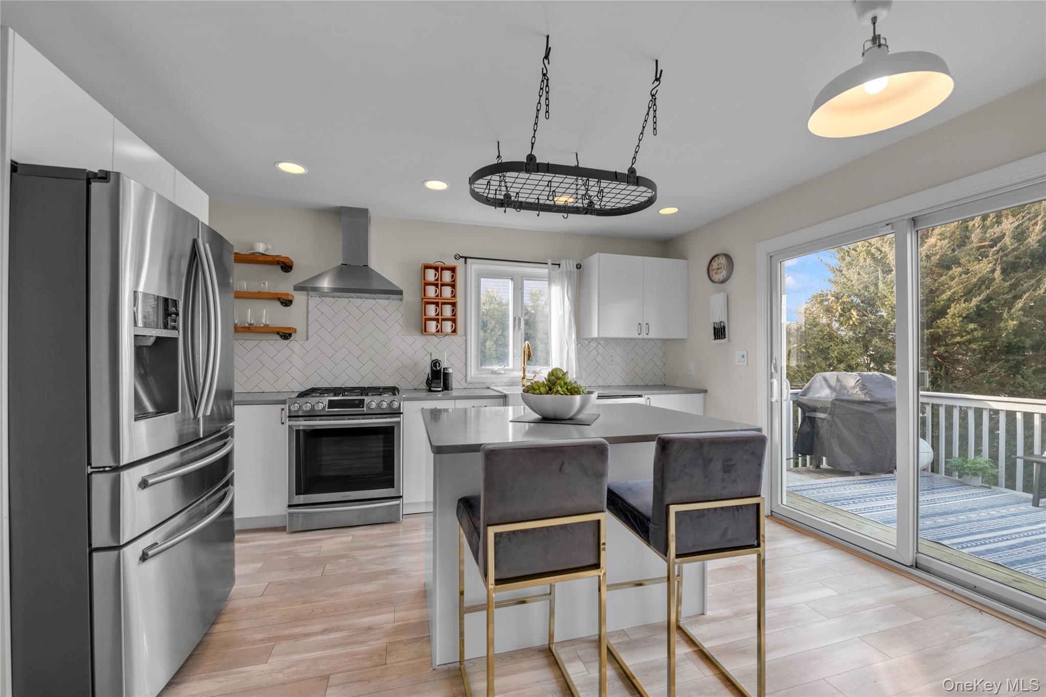 #10 photo, 29 3rd Avenue, Port Washington , NY 11050