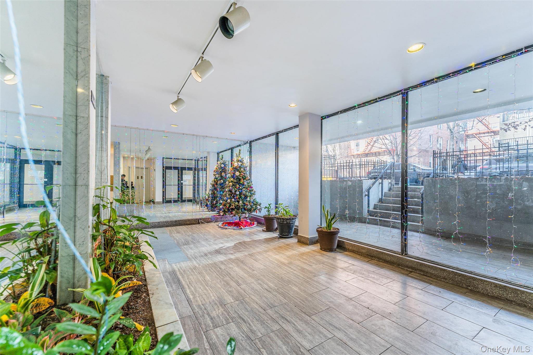 #16 photo, 143-36 Barclay Avenue, कुईंस Flushing , NY 11355