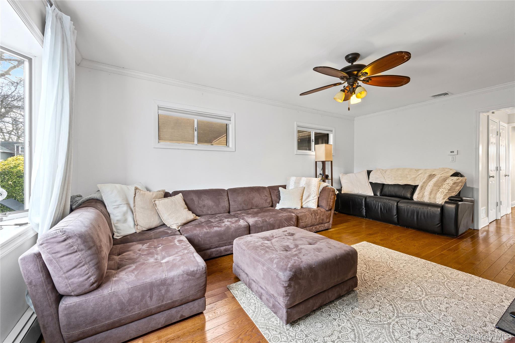 #8 photo, 3285 Neptune Avenue, नासाउ काउंटी Oceanside , NY 11572