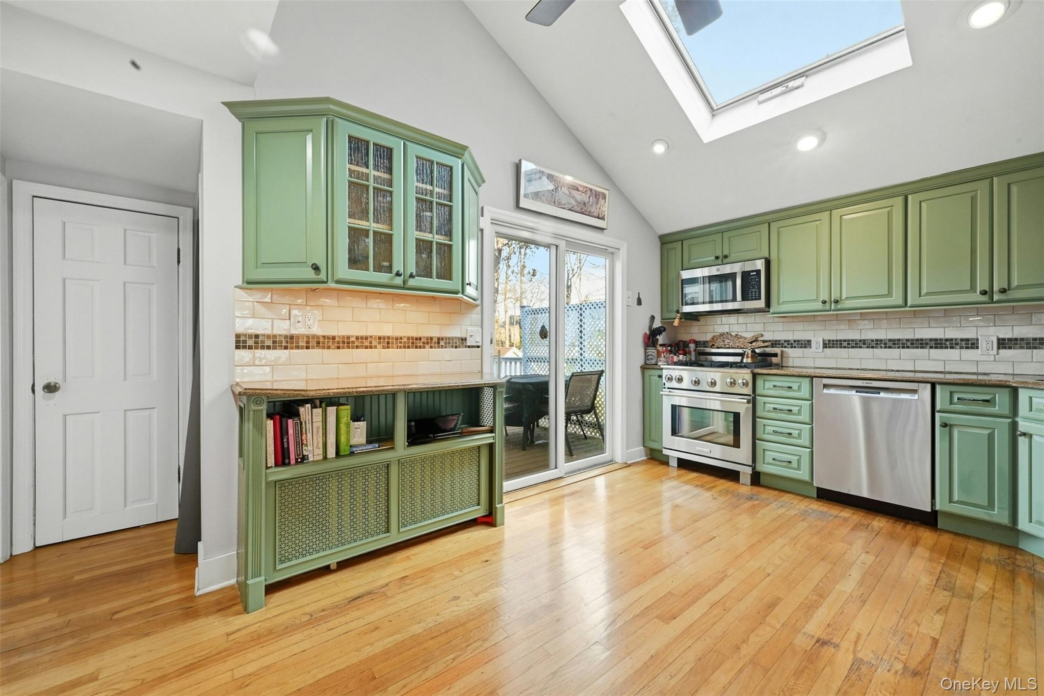 #11 photo, 44 Bayberry Drive, Huntington , NY 11743