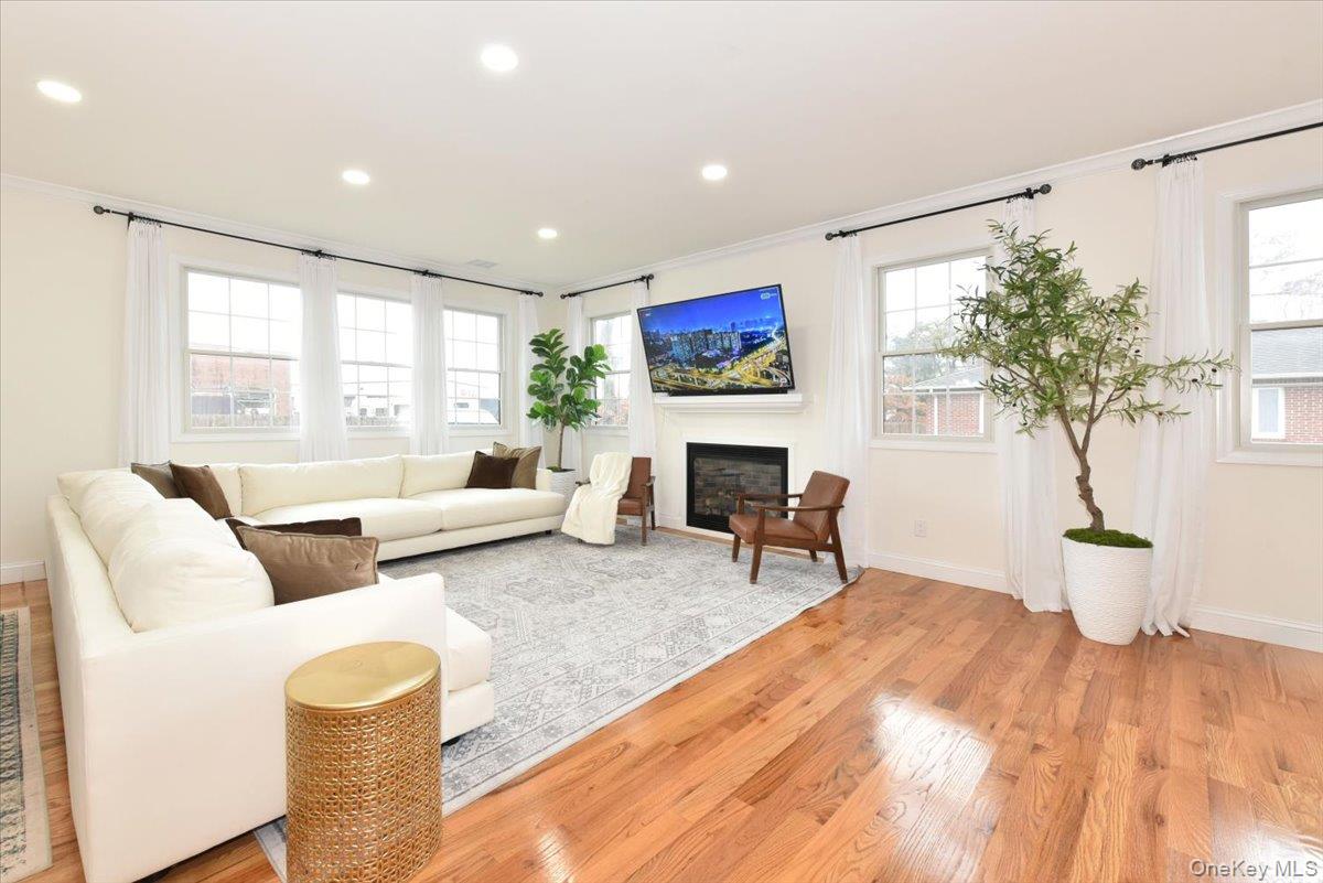 #18 photo, 551 Grand Avenue, 东长岛 Lindenhurst , NY 11757