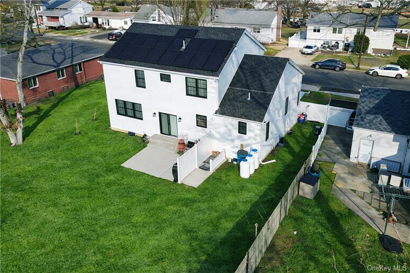 #2 photo, 551 Grand Avenue, 东长岛 Lindenhurst , NY 11757