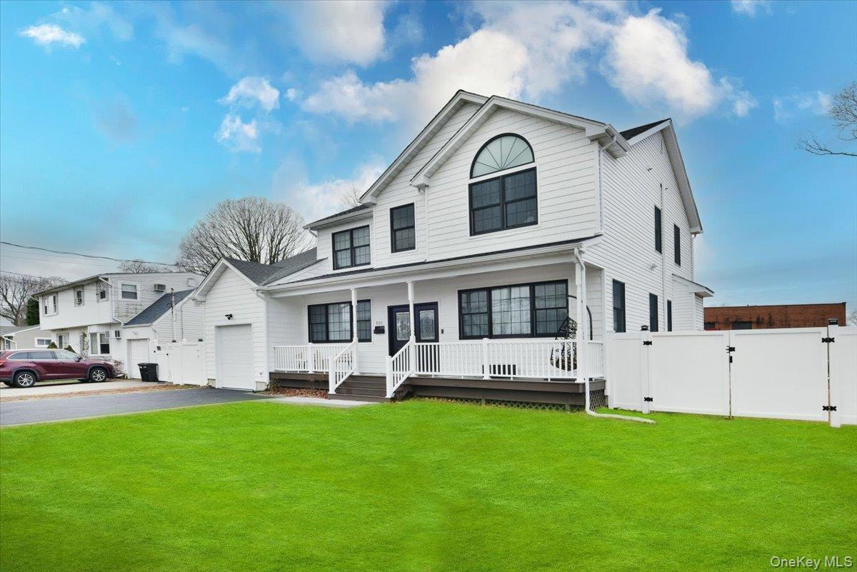 #6 photo, 551 Grand Avenue, 东长岛 Lindenhurst , NY 11757