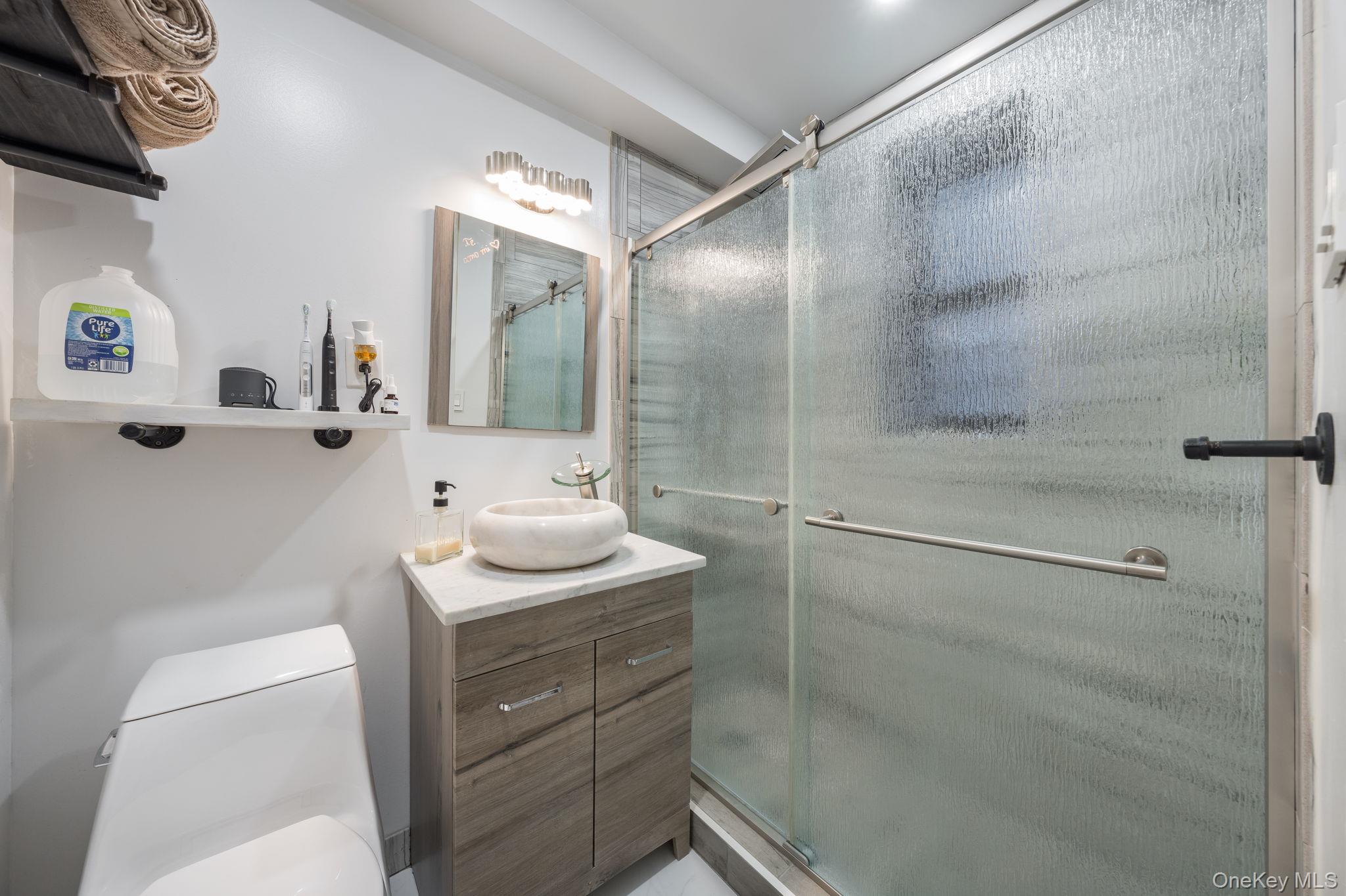 #15 photo, 84-01 Main Street, קווינס Briarwood , NY 11435