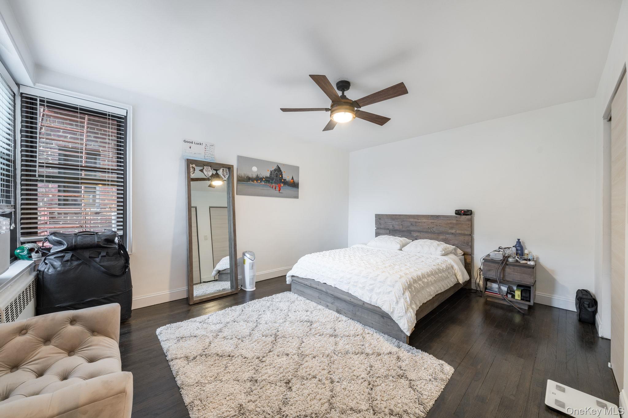 #16 photo, 84-01 Main Street, קווינס Briarwood , NY 11435