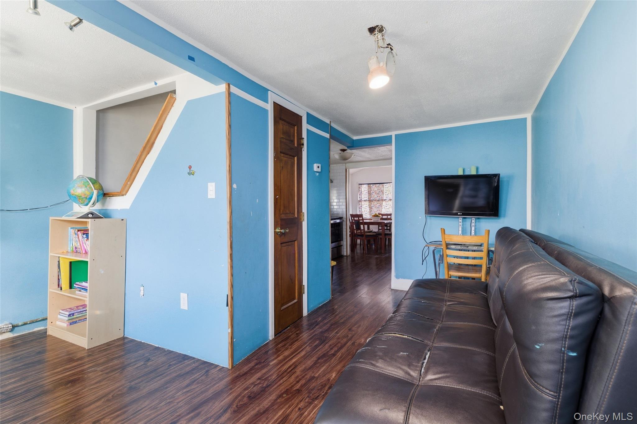 #3 photo, 255 Evans Avenue, नासाउ काउंटी Elmont , NY 11003